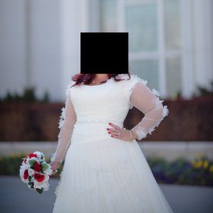 Demetrios Plus Size (16) Wedding Dress